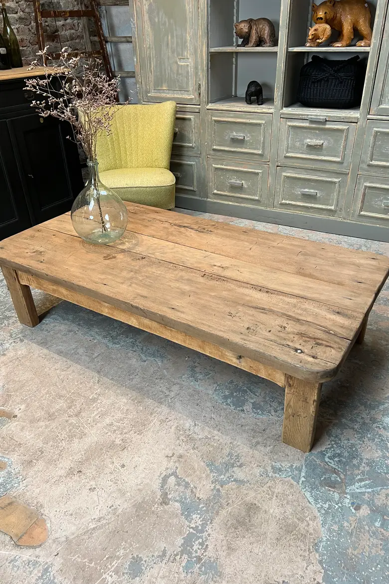 Table basse en hêtre Début XXème