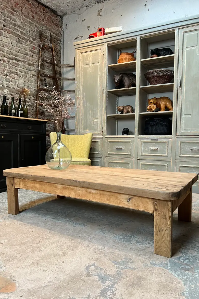 Table basse en hêtre Début XXème