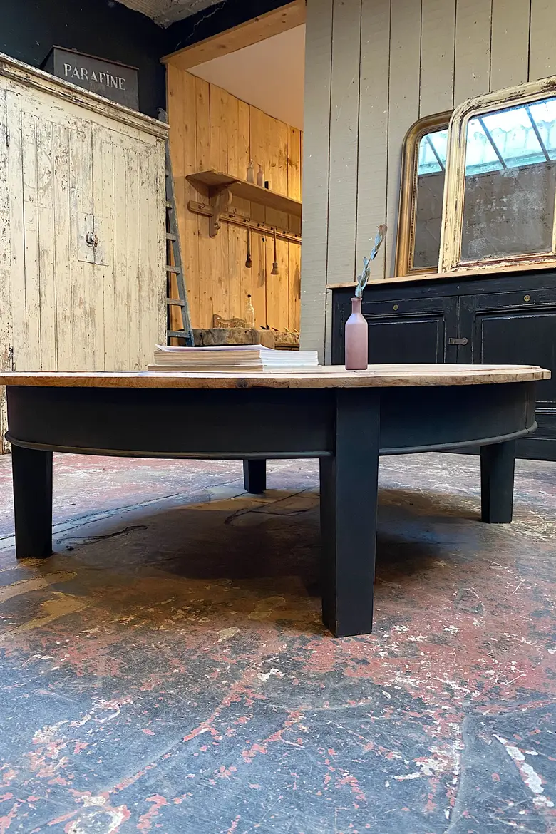 Table basse en loupe de merisier Début XXème
