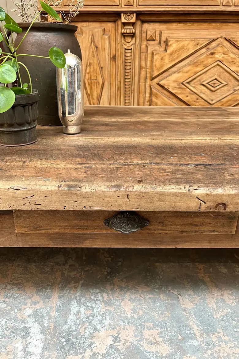Table basse en noyer