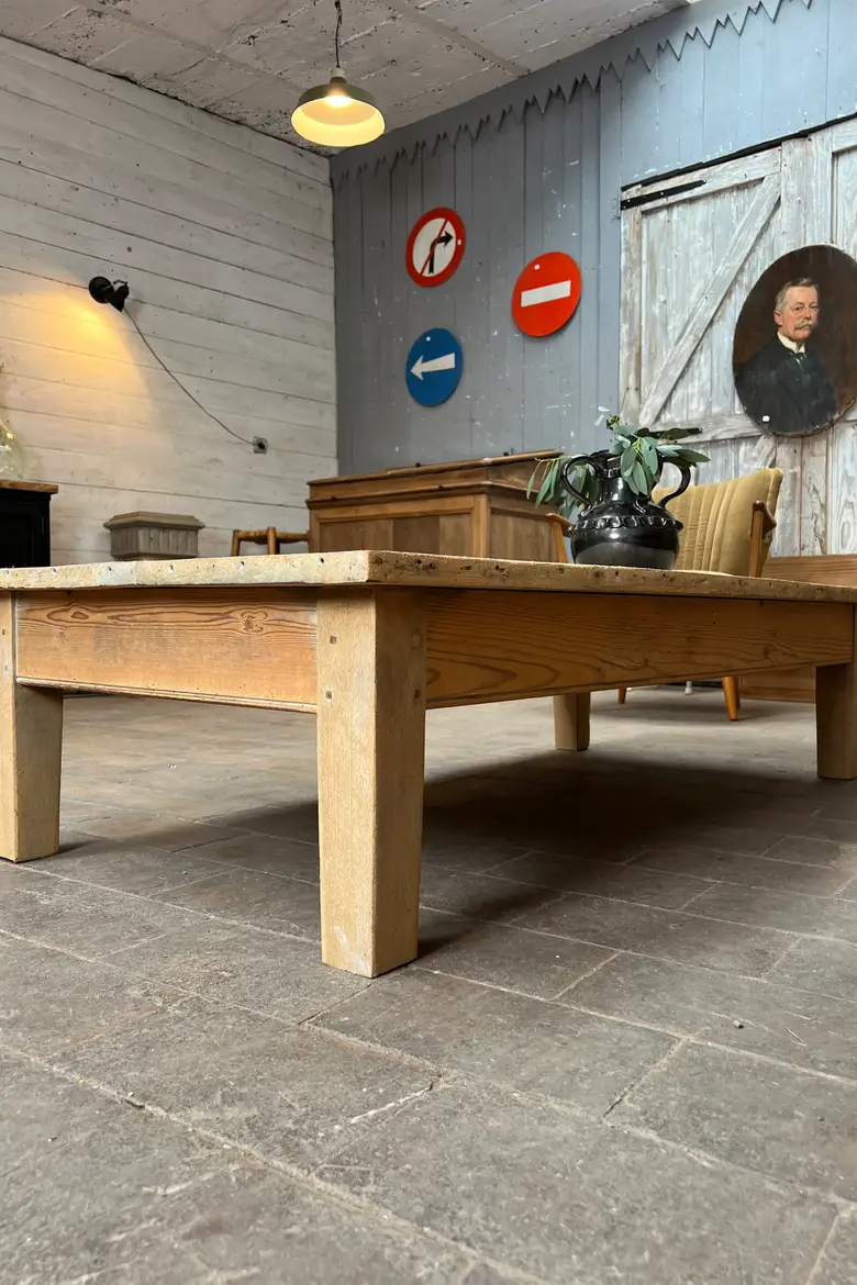 Table basse en peuplier Début XXème