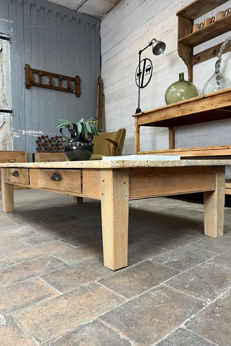 Table basse en peuplier Début XXème