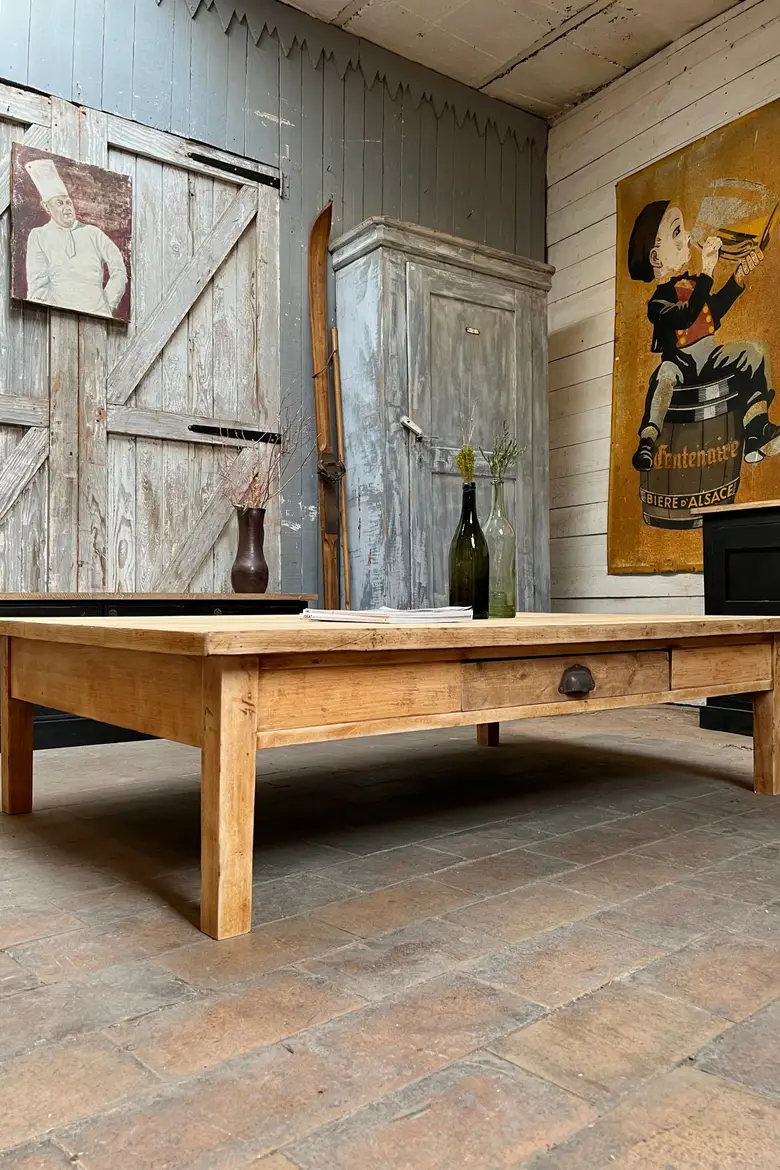 Table basse en placage chêne Début XXème