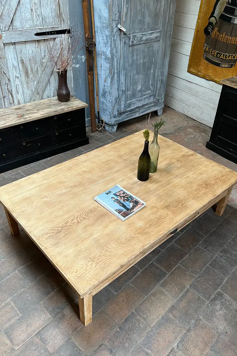 Table basse en placage chêne Début XXème