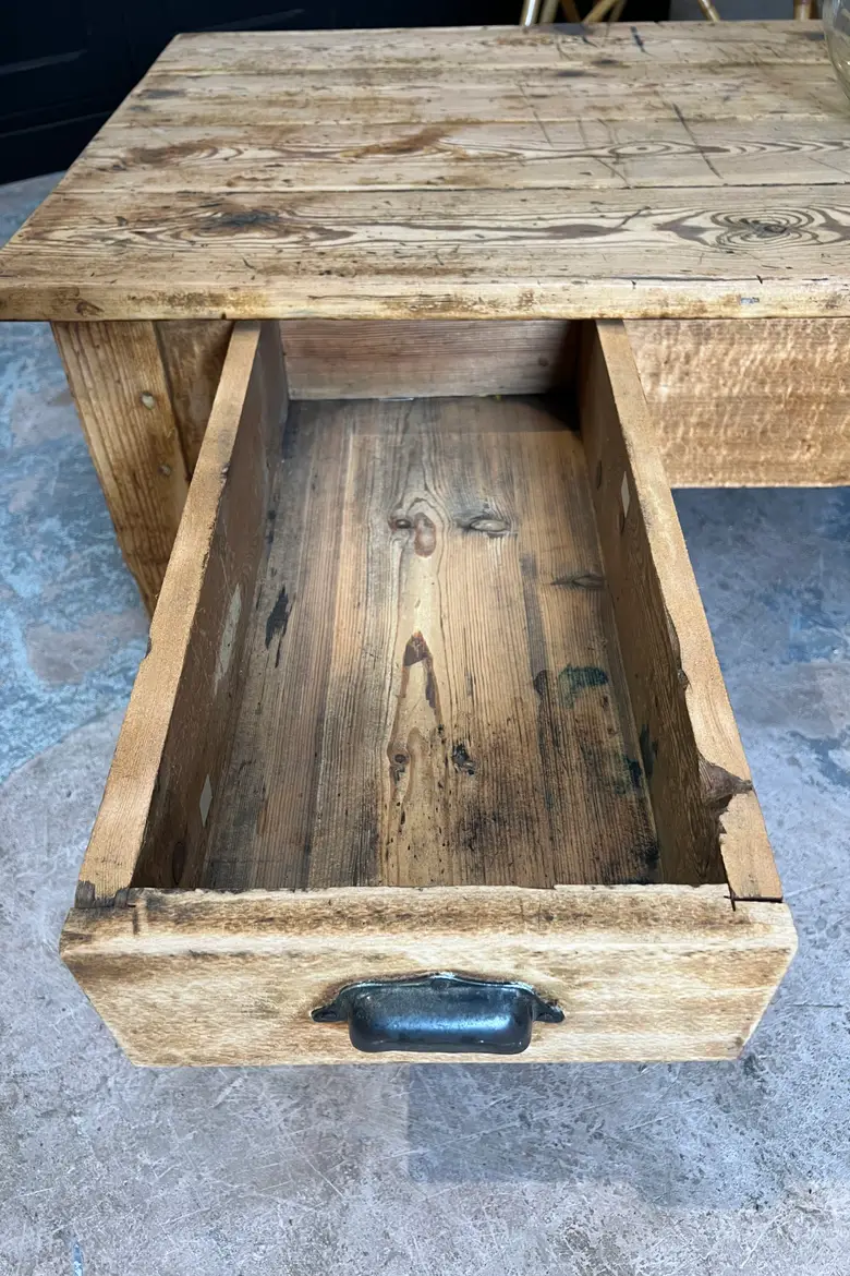 Table basse en sapin