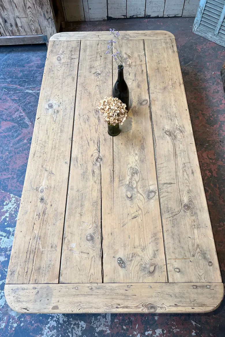 Table basse en sapin Début XXème