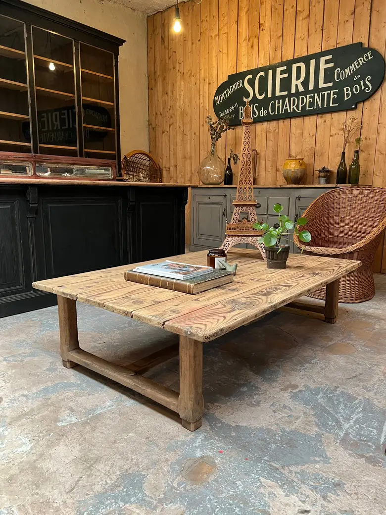 Table basse en sapin Début XXème