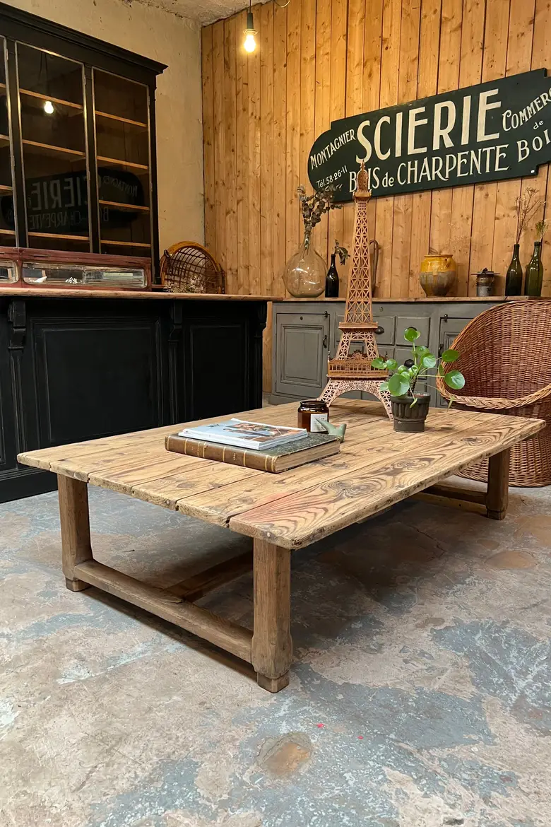 Table basse en sapin Début XXème