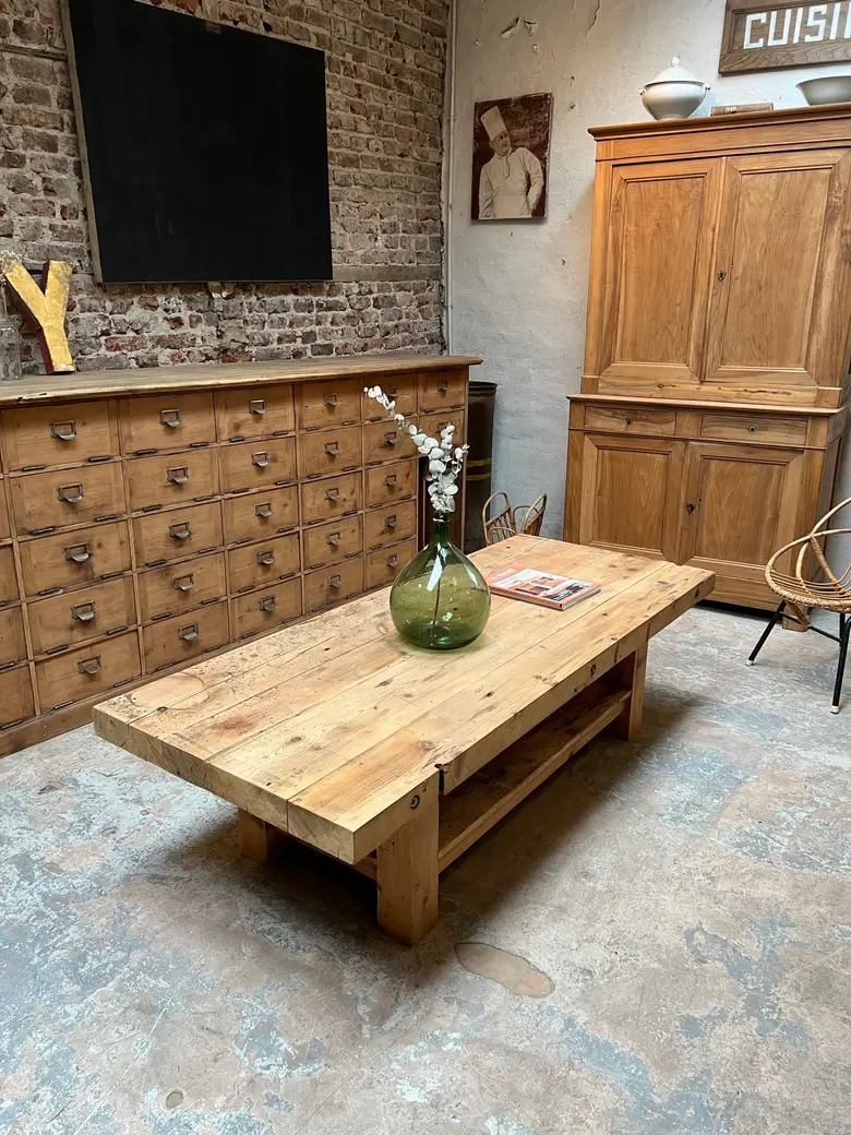 Table basse en sapin Début XXème