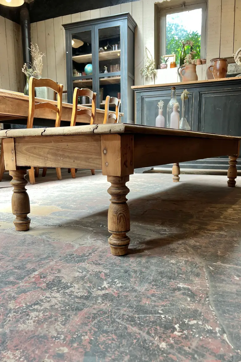 Table basse en sapin Début XXème