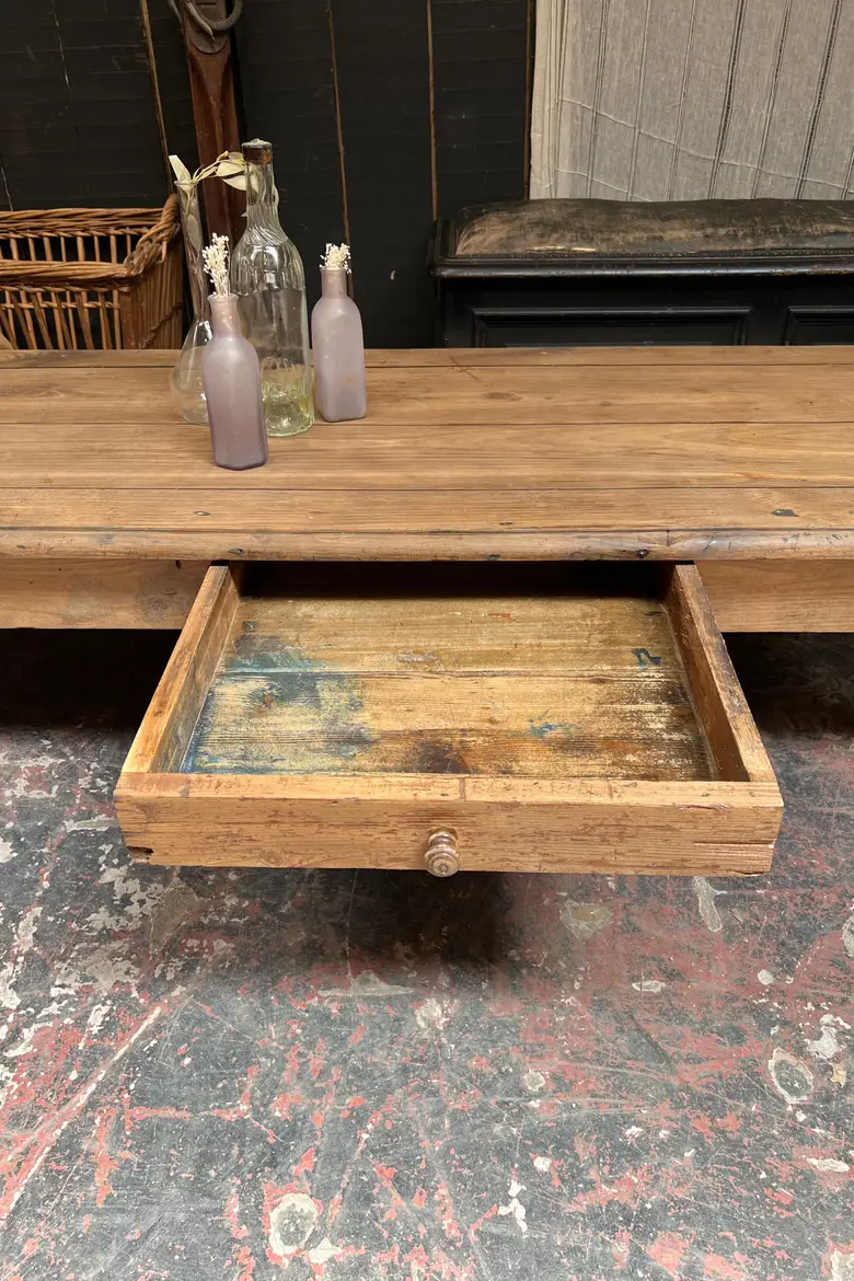 Table basse en sapin Début XXème