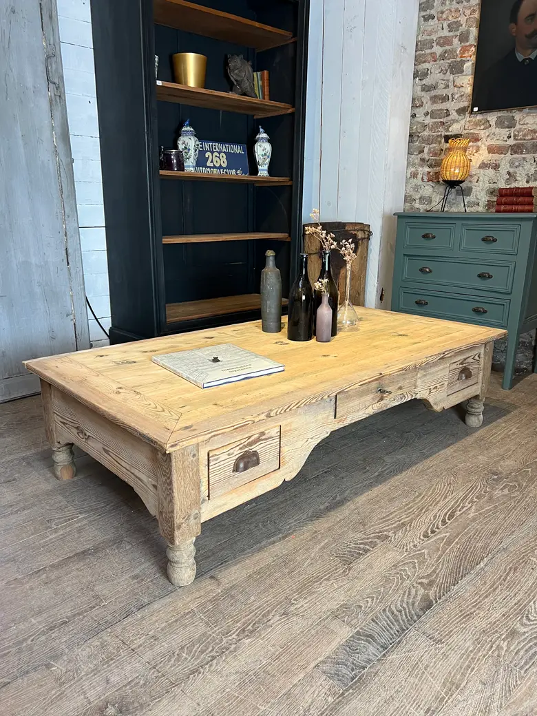 Table basse en sapin Début XXème