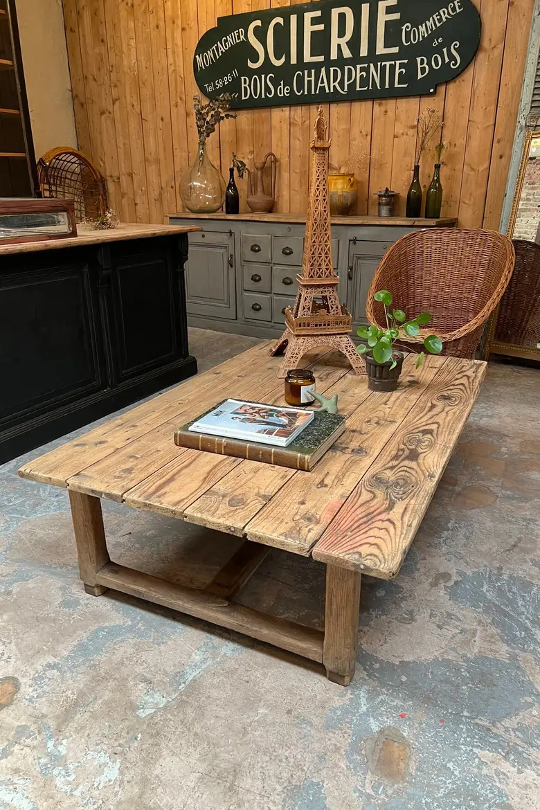 Table basse en sapin Début XXème