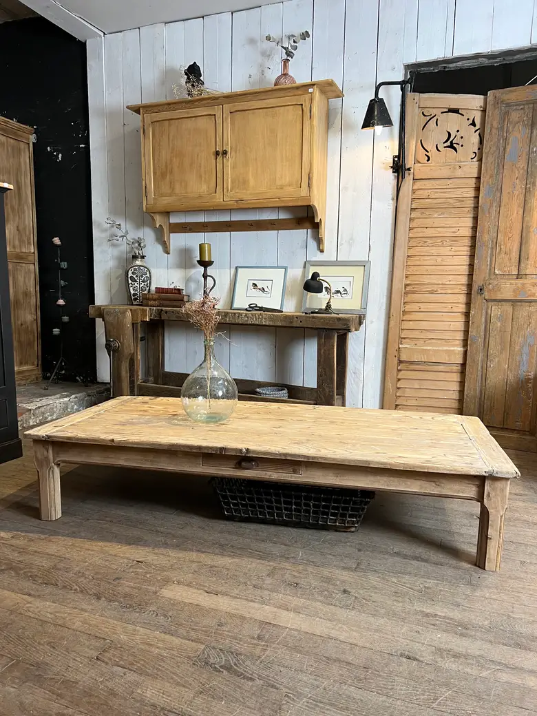 Table basse en sapin Début XXème