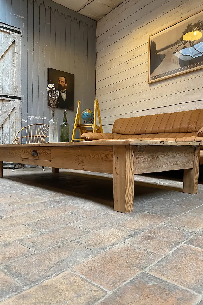 Table basse en sapin Début XXème