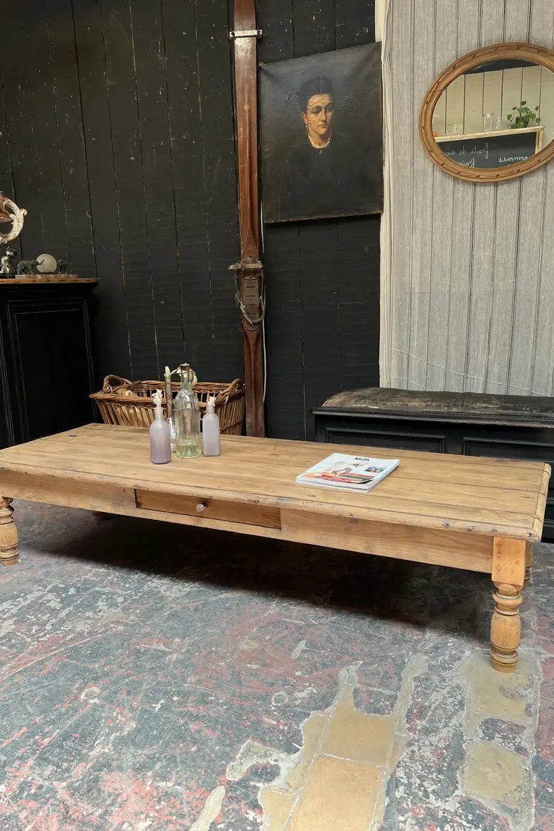 Table basse en sapin Début XXème
