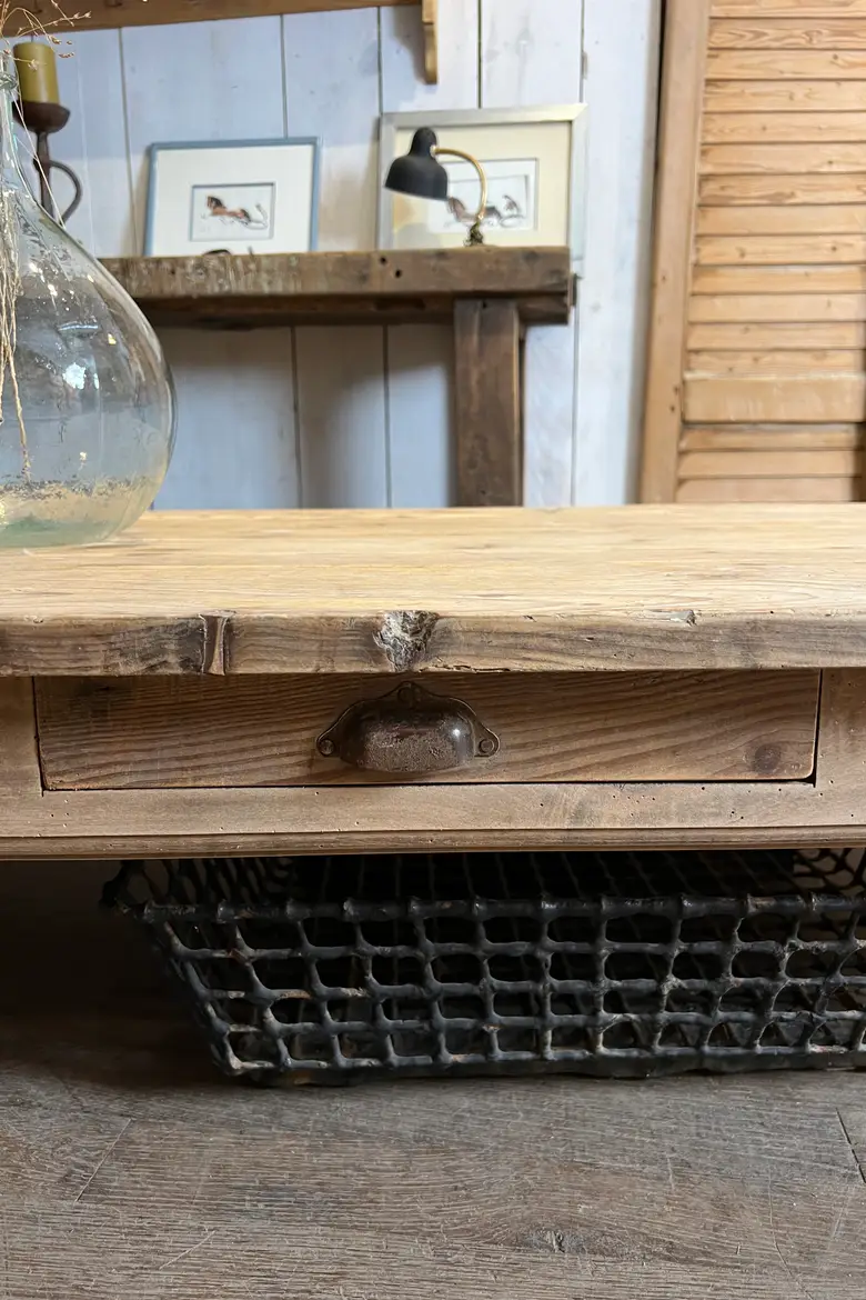 Table basse en sapin Début XXème
