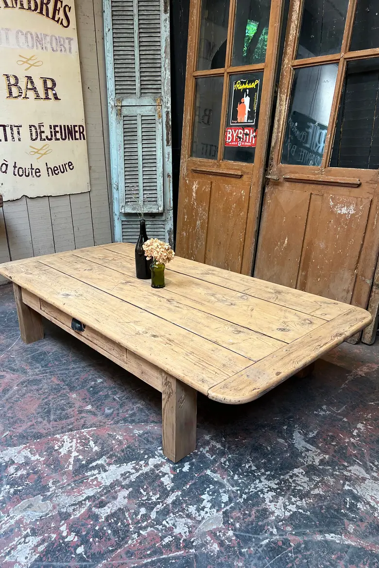 Table basse en sapin Début XXème