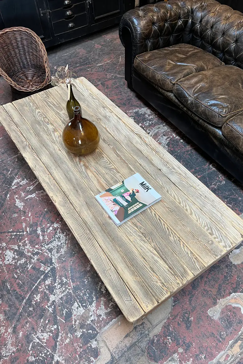 Table basse en sapin