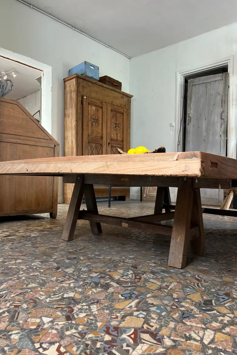 Table basse fabriquée avec une porte Japonaise
