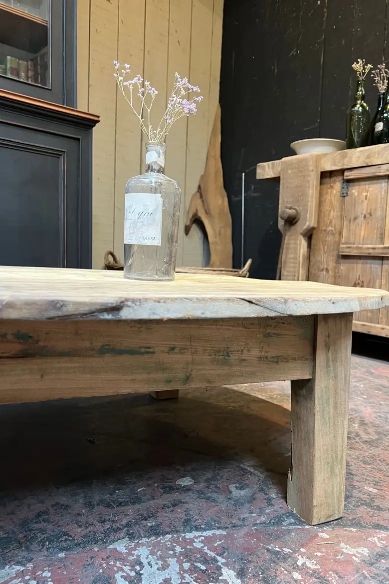 Table basse ovale en sapin Début XXème