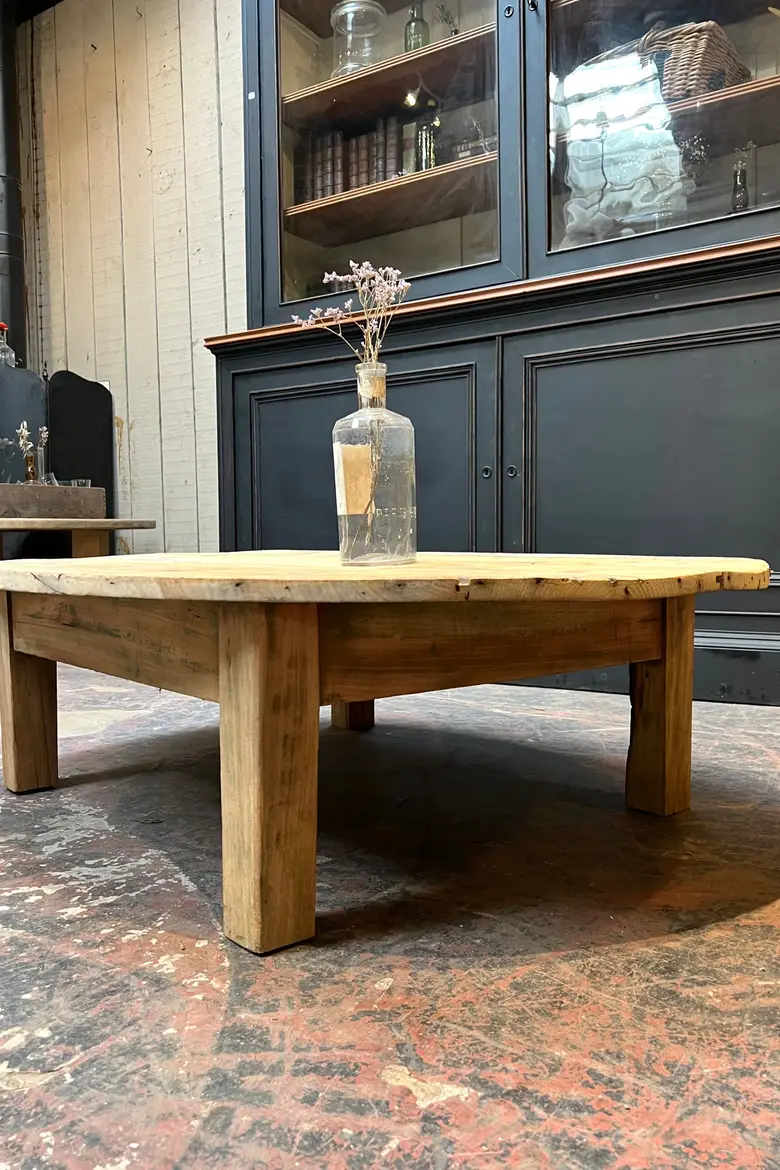 Table basse ovale en sapin Début XXème