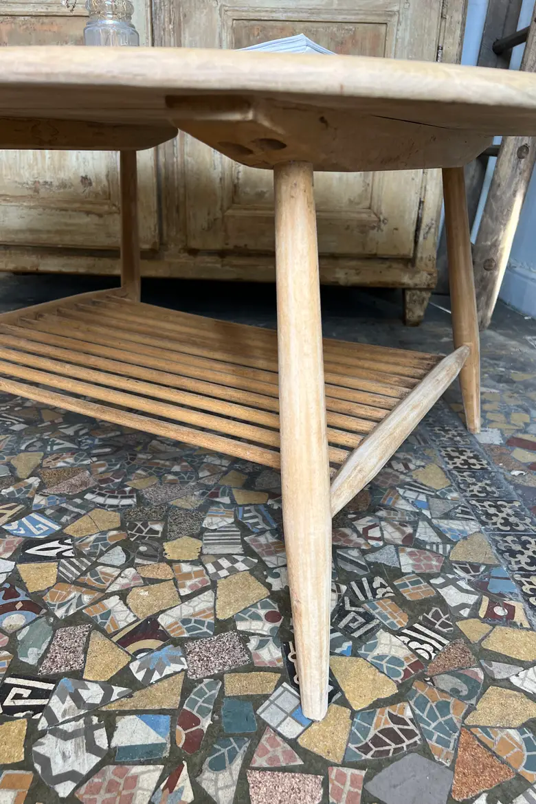 Table basse ovale Ercol