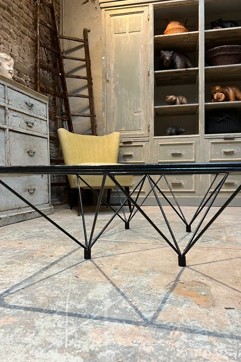 Table basse Paolo Piva année 80