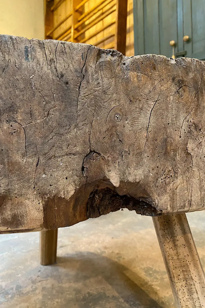 Table basse primitive Début XXème