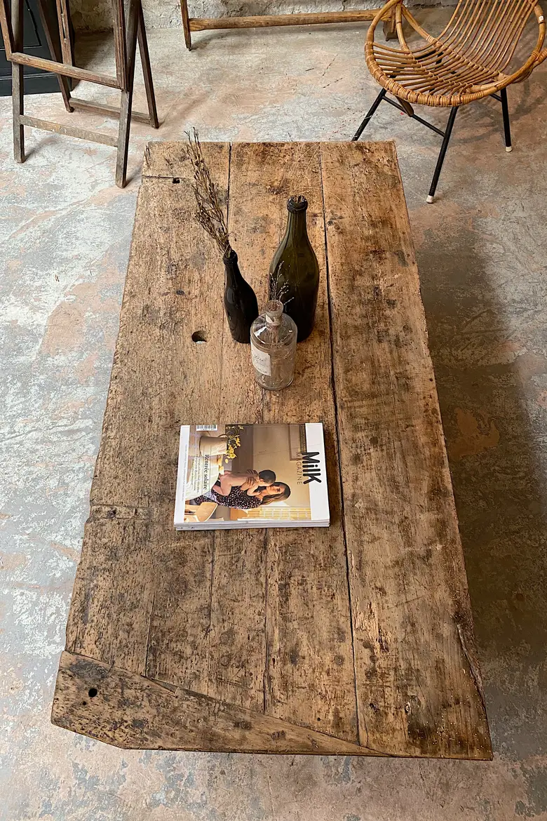Table basse primitive Début XXème