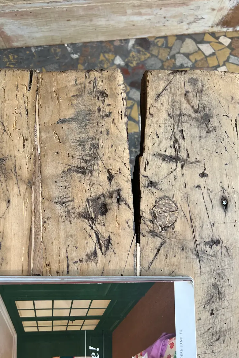 Table basse primitive Début XXème