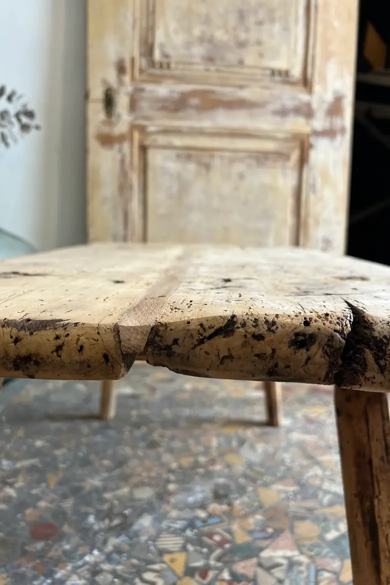 Table basse primitive Début XXème