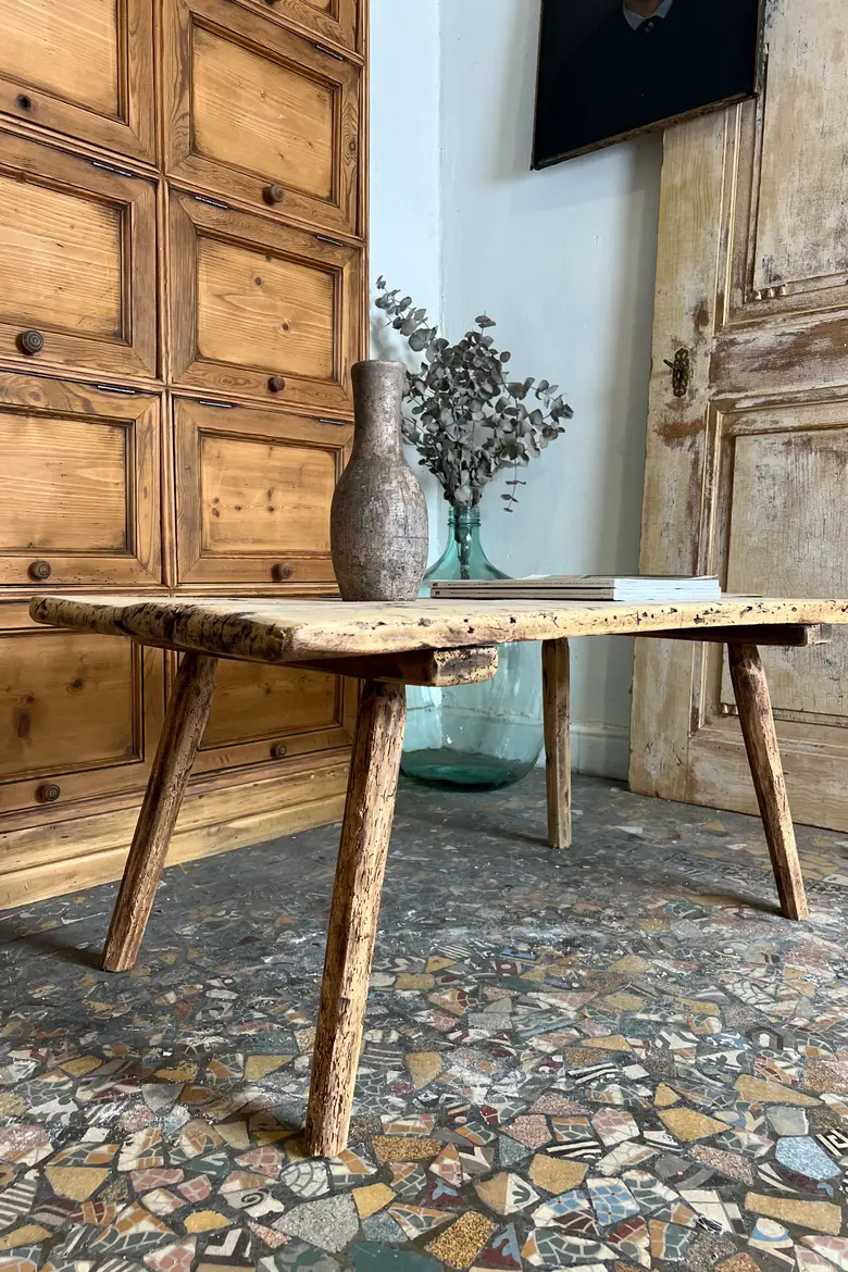 Table basse primitive Début XXème