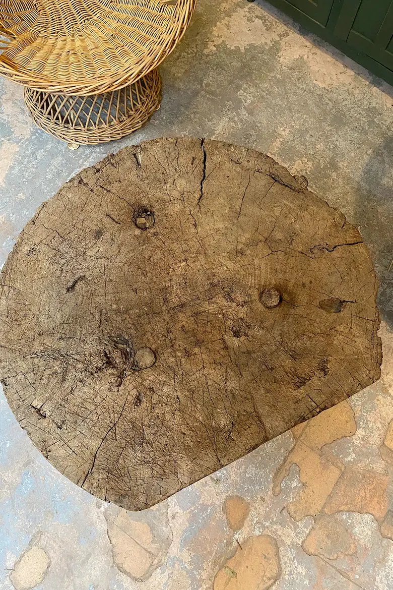 Table basse primitive Début XXème