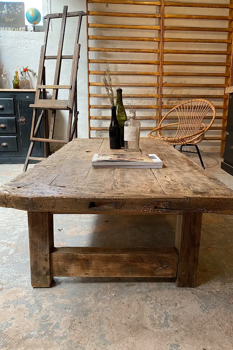 Table basse primitive Début XXème