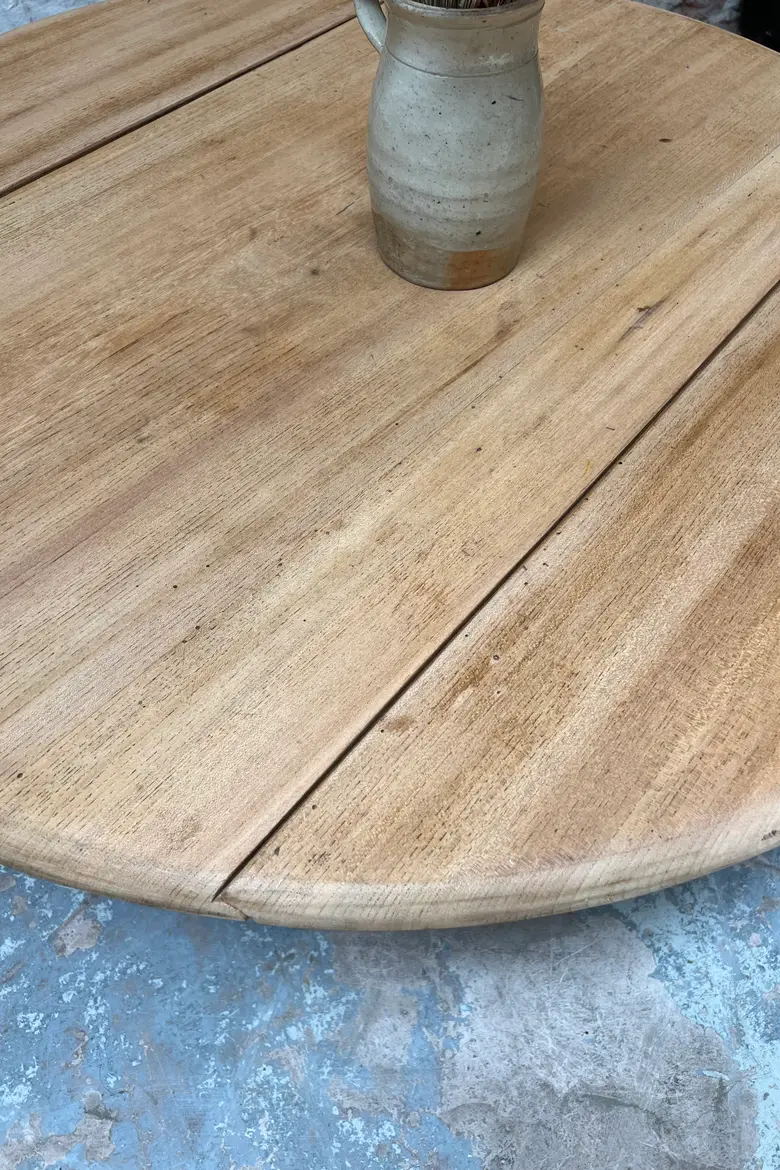 Table basse ronde en merisier