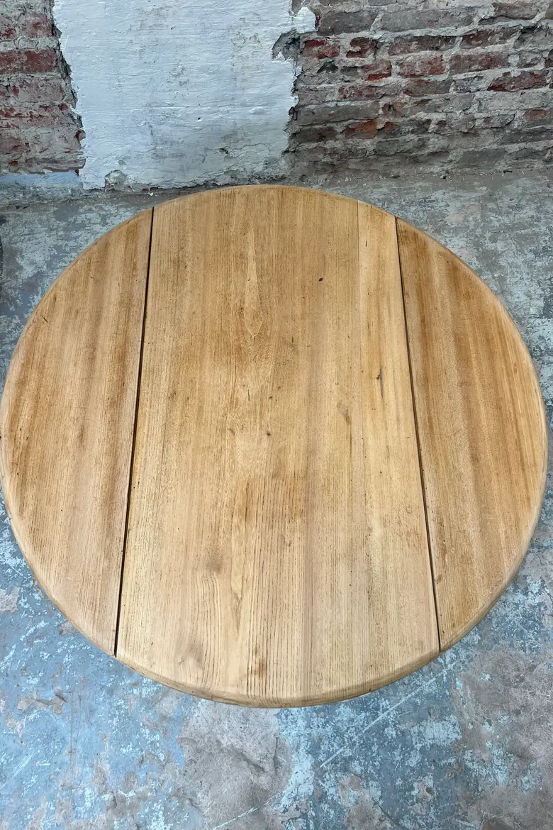Table basse ronde en merisier