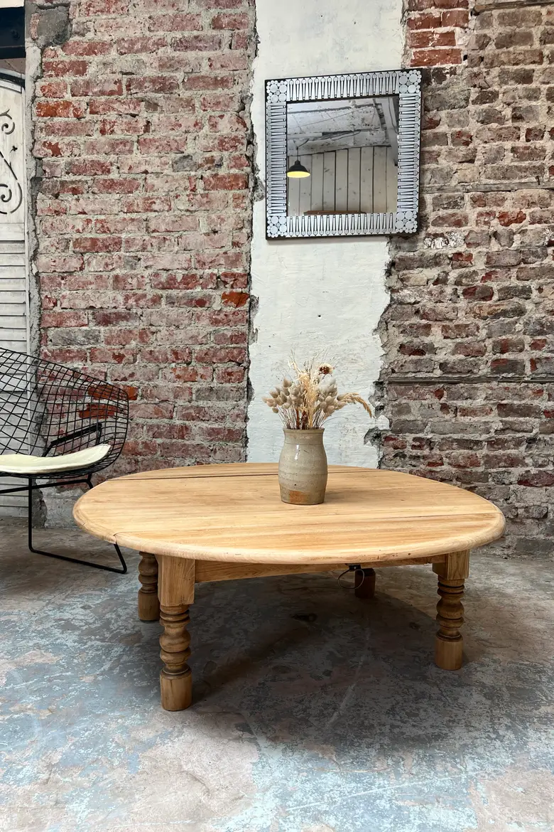 Table basse ronde en merisier