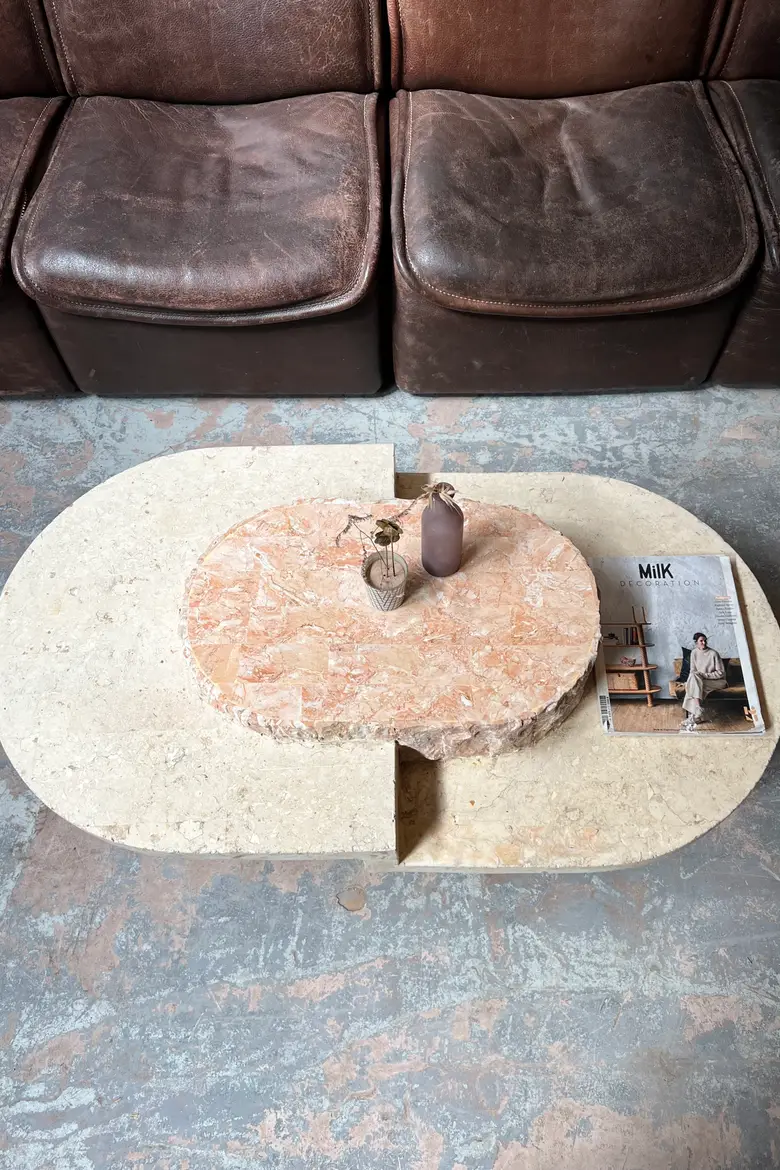 Table basse vintage en placage de travertin 1970