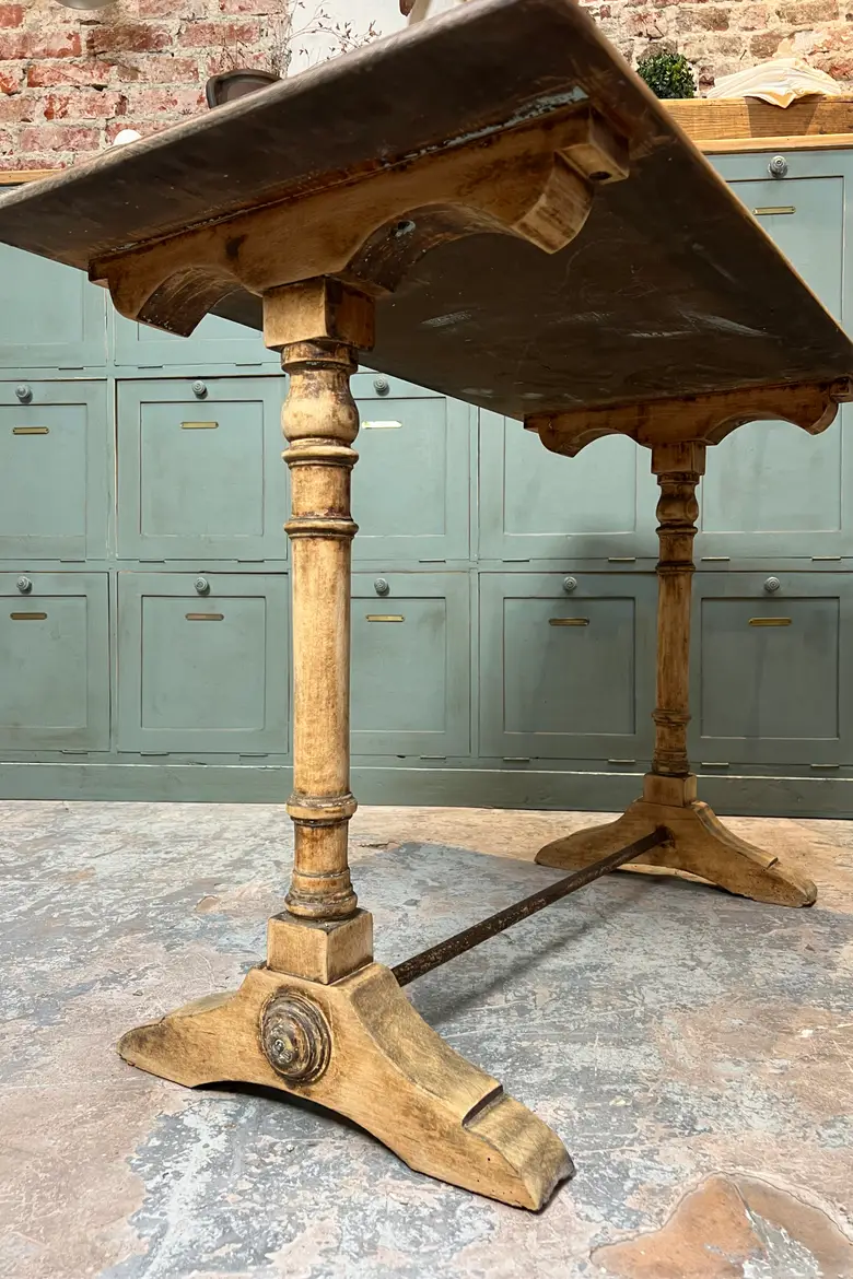 Table bistrot