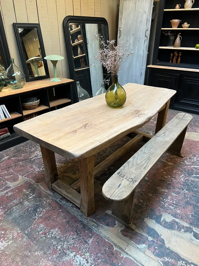Table brutaliste en chêne brut Années 60
