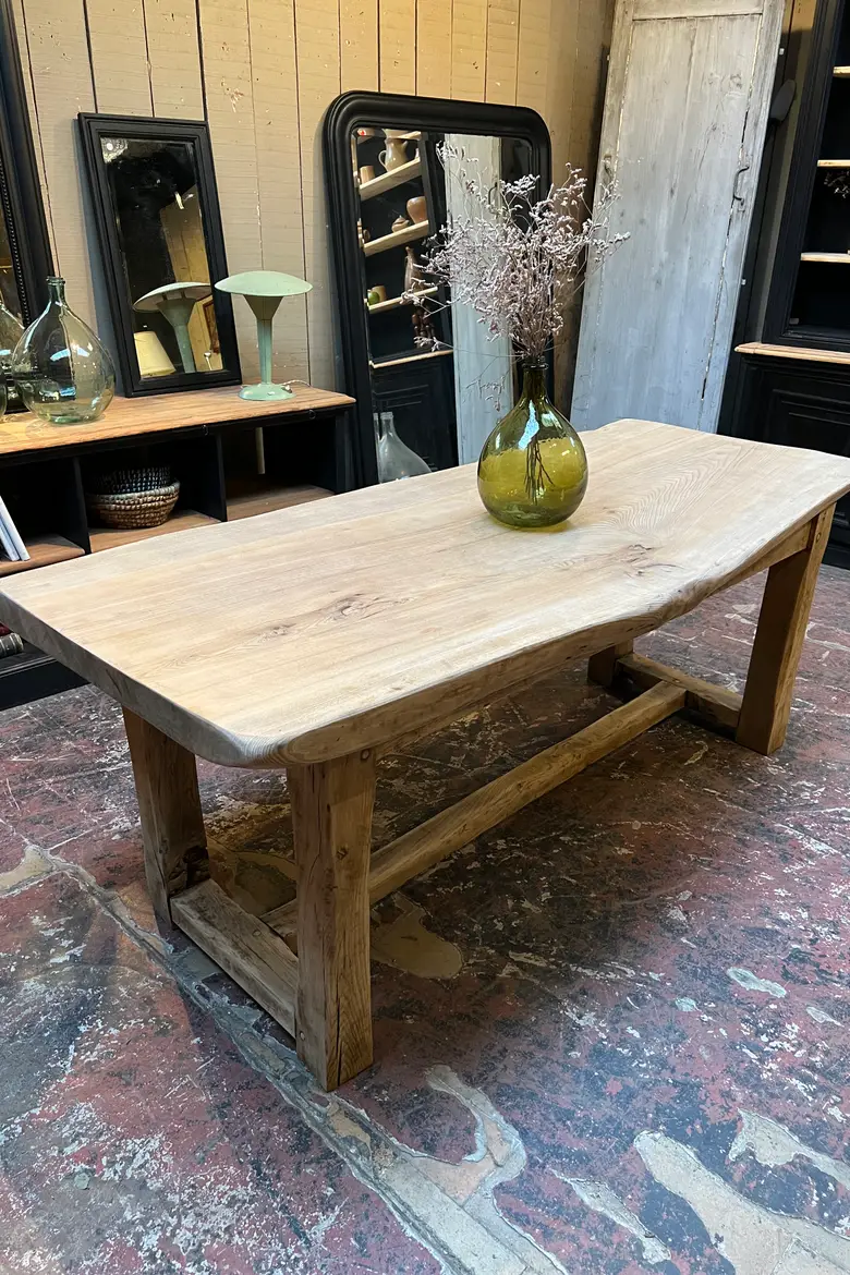 Table brutaliste en chêne brut Années 60