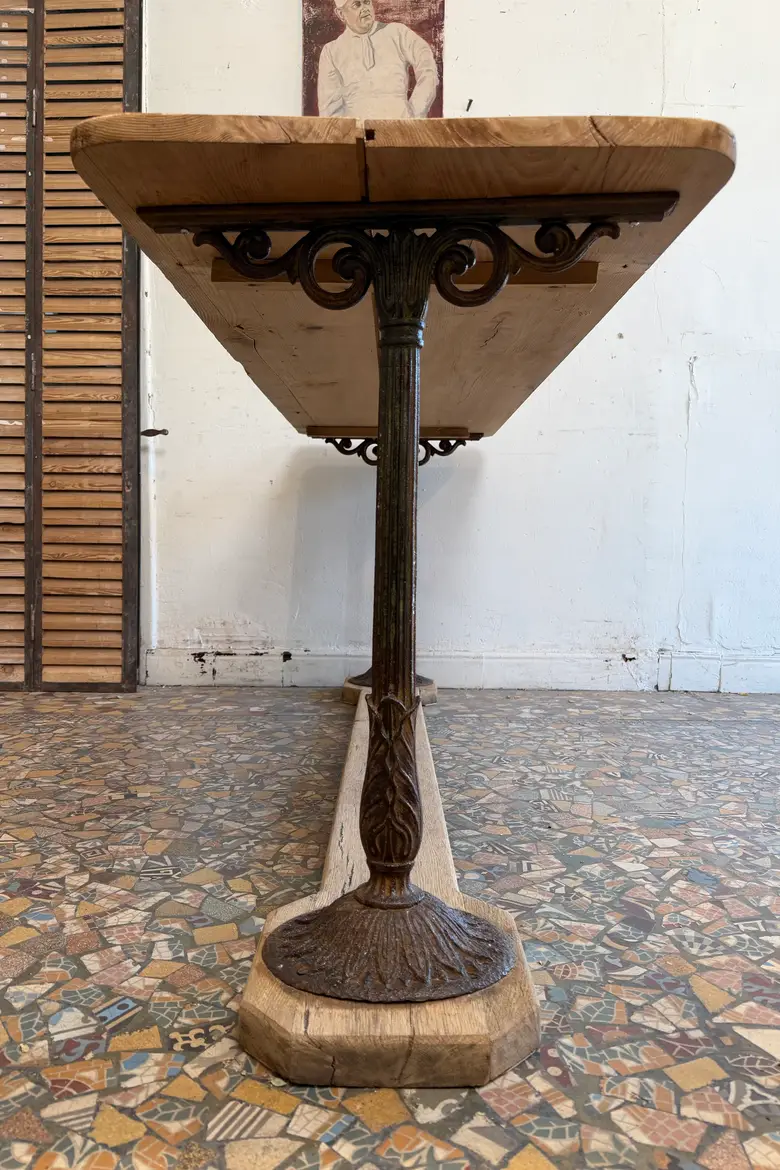 Table de bistrot ancienne