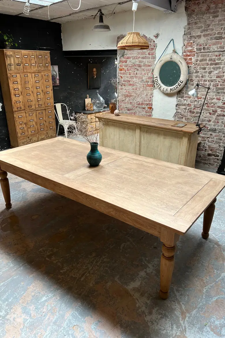 Table de conférence en chêne Début XXème