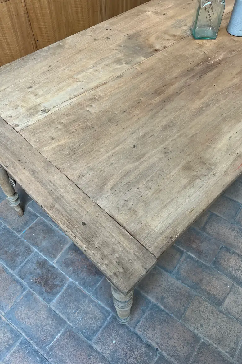 Table de cuisine en peuplier et chêne – Début XXe siècle