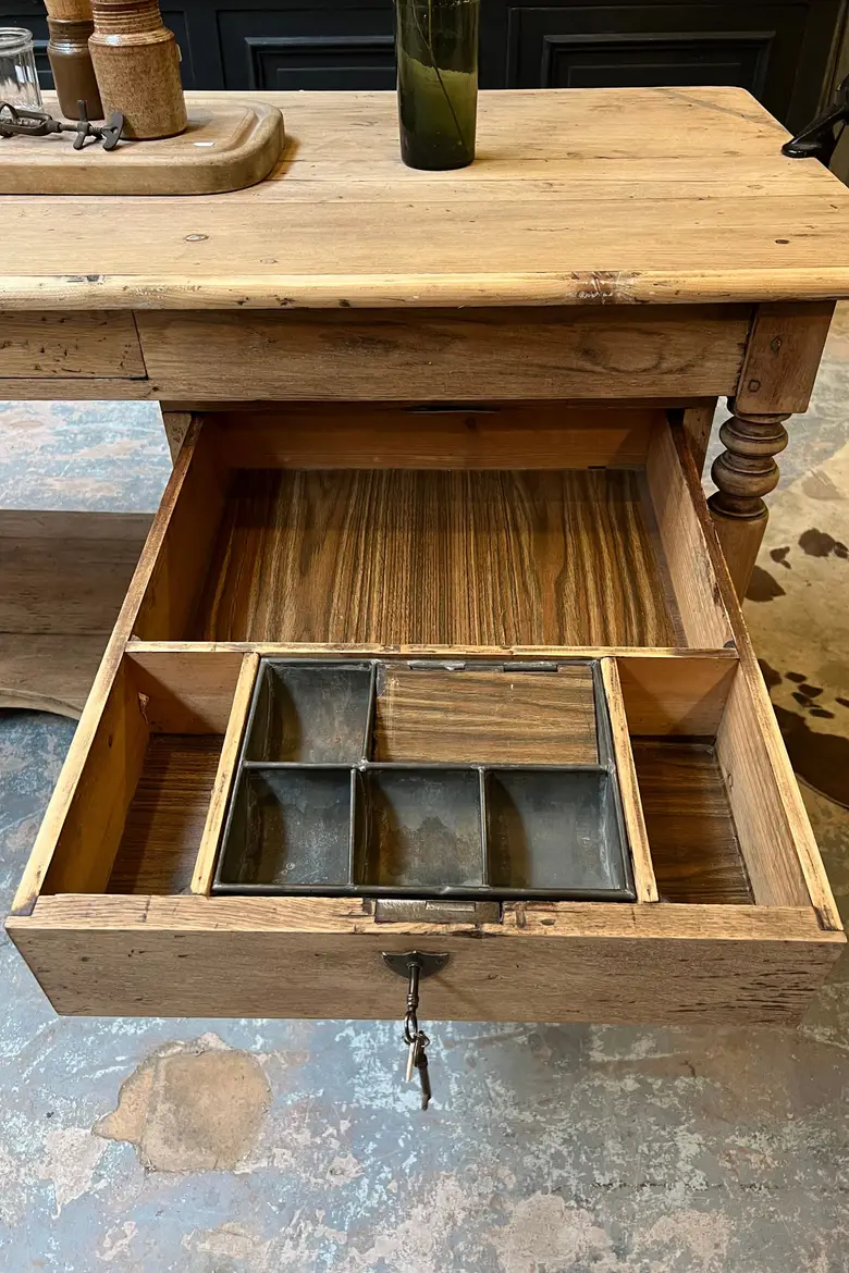 Table de drapier en chêne Début XXème