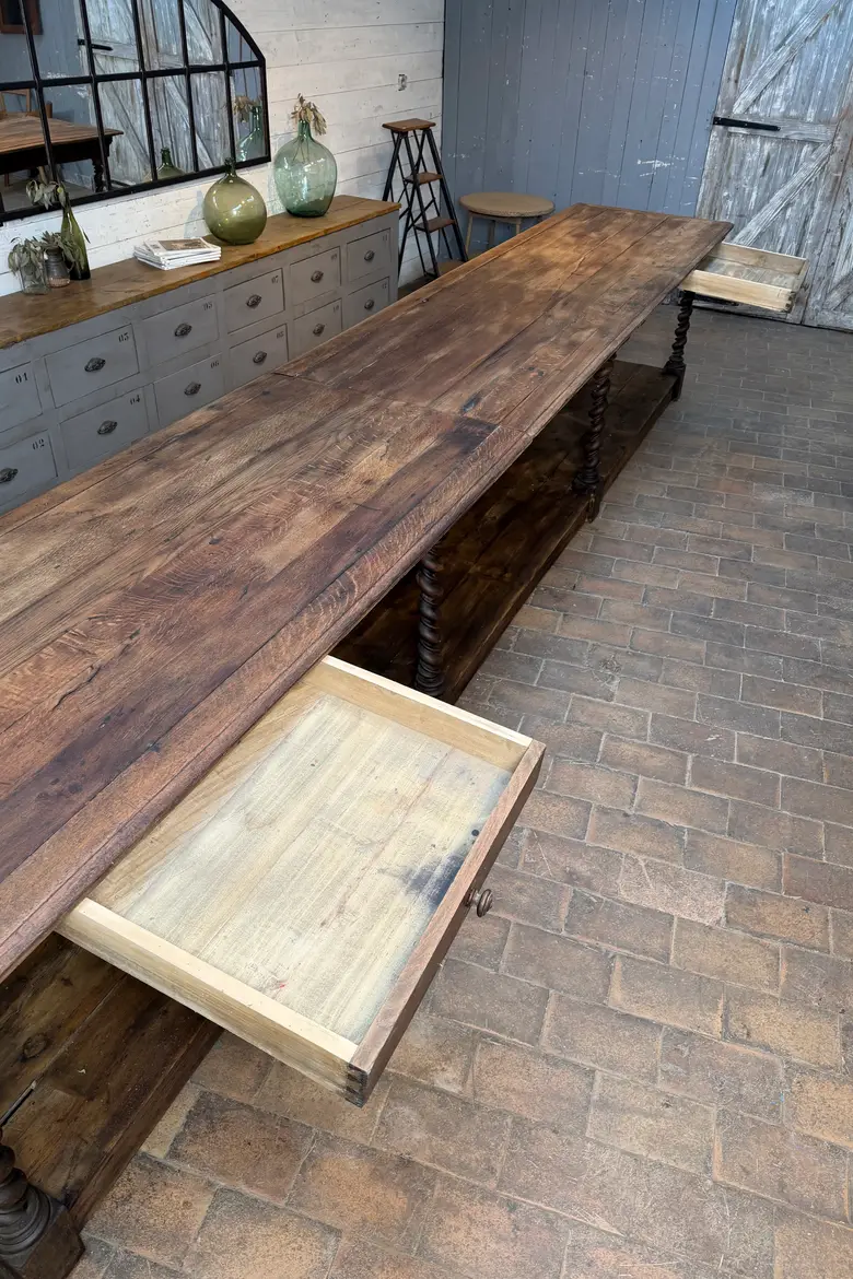 Table de drapier en chêne – XIXe siècle