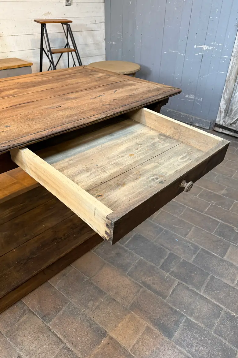 Table de drapier en chêne – XIXe siècle