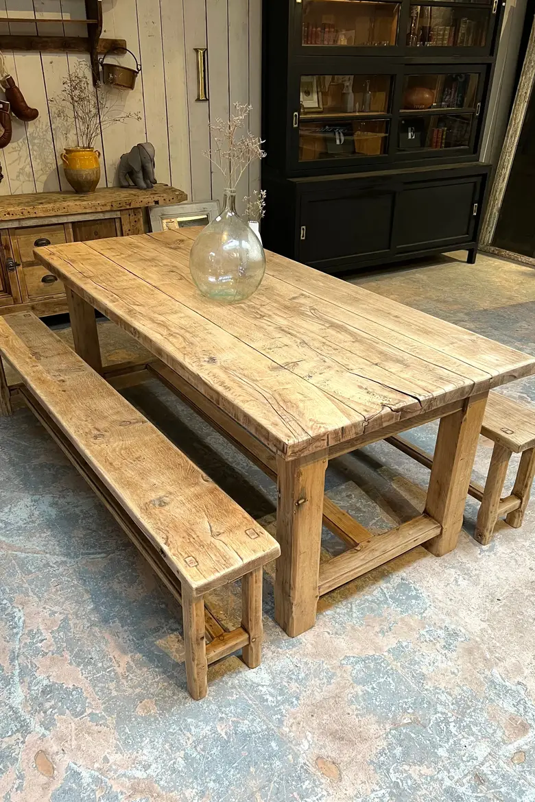 Table de ferme en chêne avec sa paire de bancs Début XXème