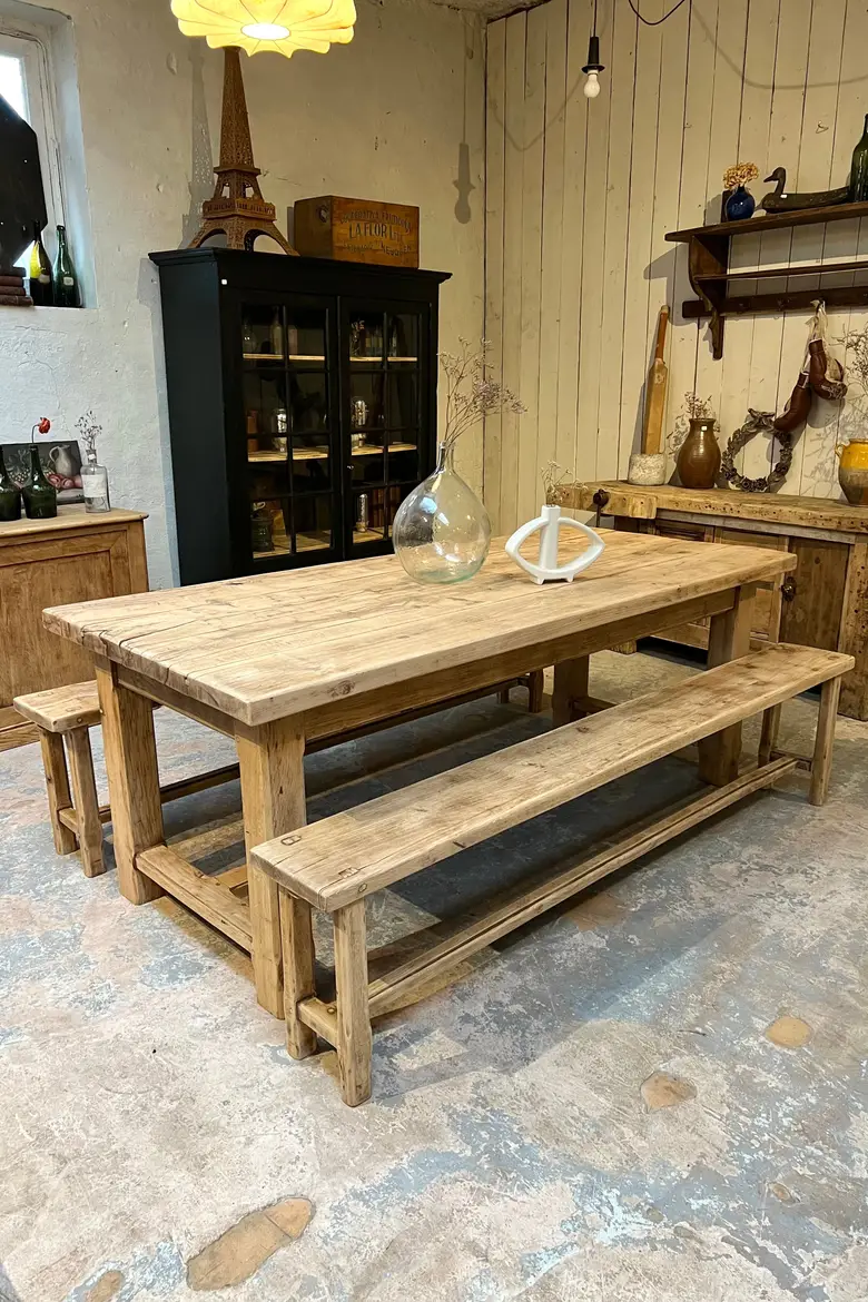 Table de ferme en chêne avec sa paire de bancs Début XXème